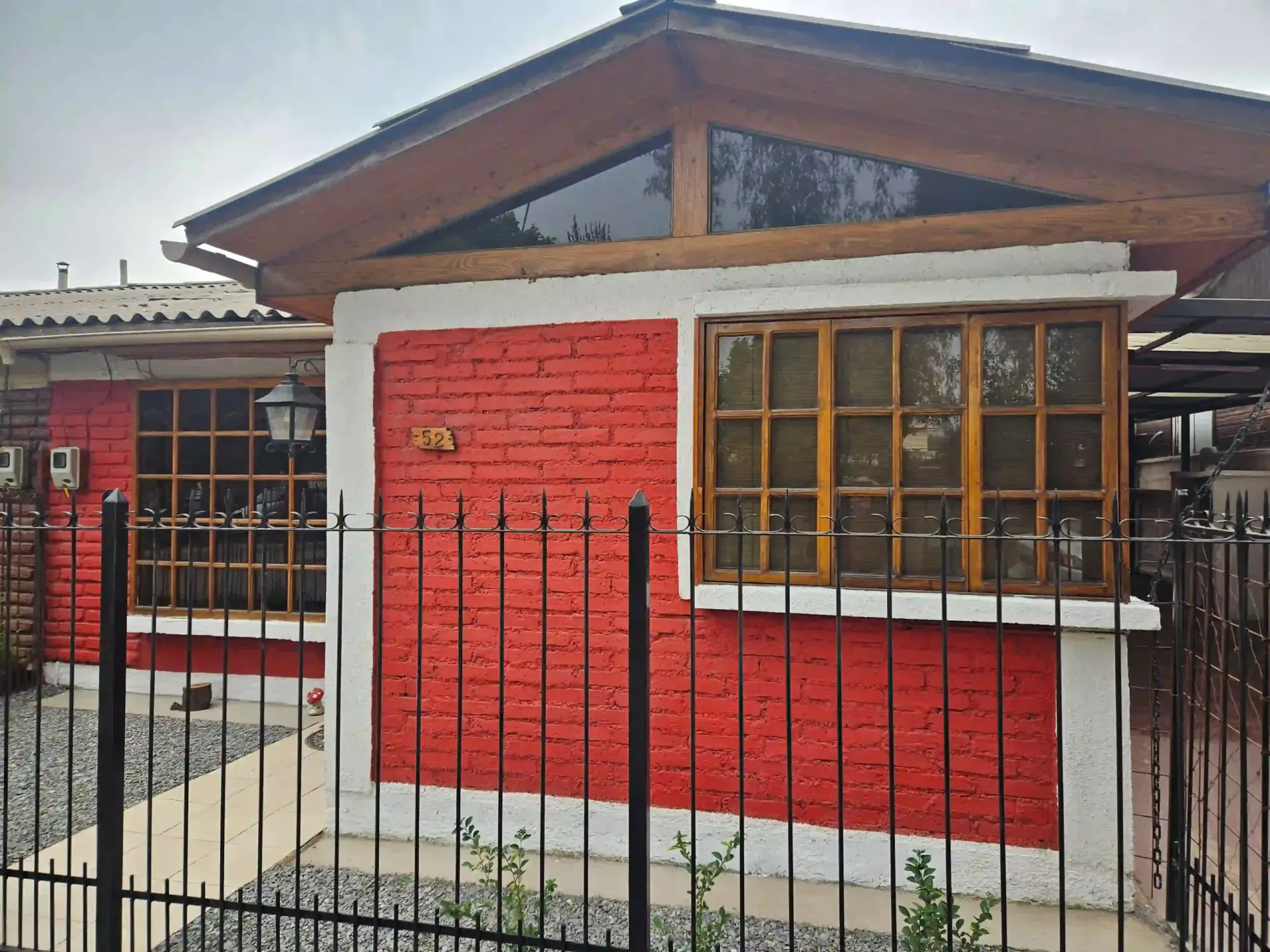 Casa en arriendo en población Irene Frei